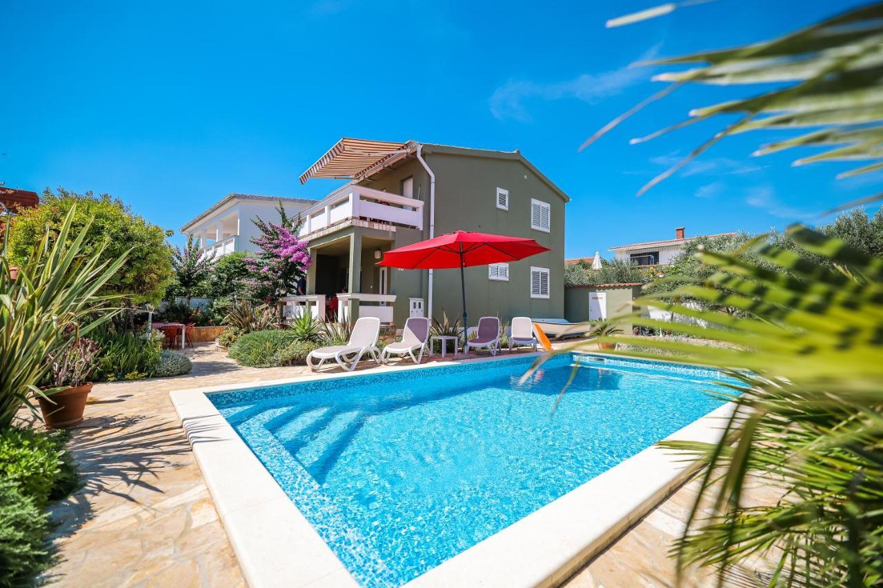 Goga Holiday home Vir